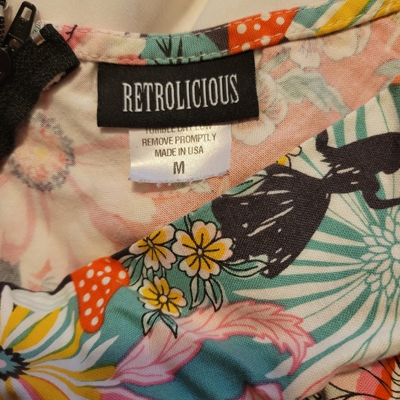 Retrolicious Alice in Wonderland A-line Dress from Modcloth - Picture 4 of 4